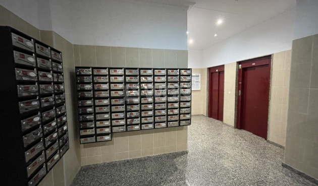 Resale - Apartment / flat - Torrevieja - Costa Blanca