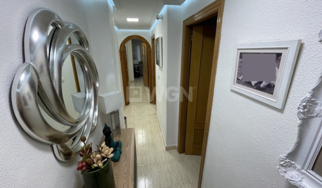 Resale - Apartment / flat - Torrevieja - Costa Blanca