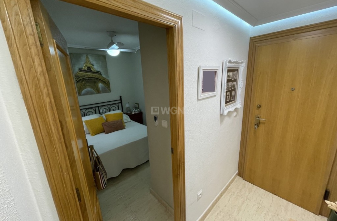 Resale - Apartment / flat - Torrevieja - Costa Blanca