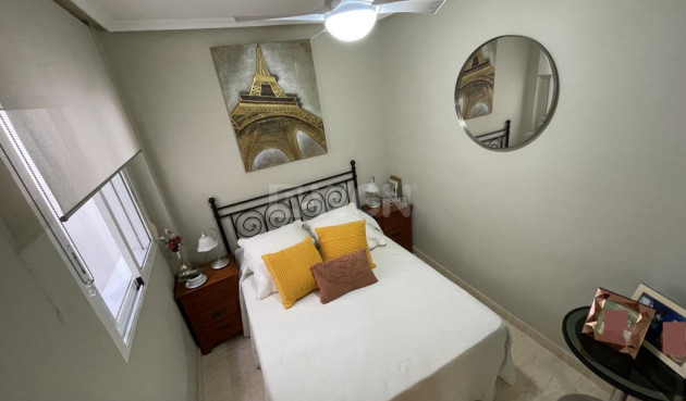 Resale - Apartment / flat - Torrevieja - Costa Blanca