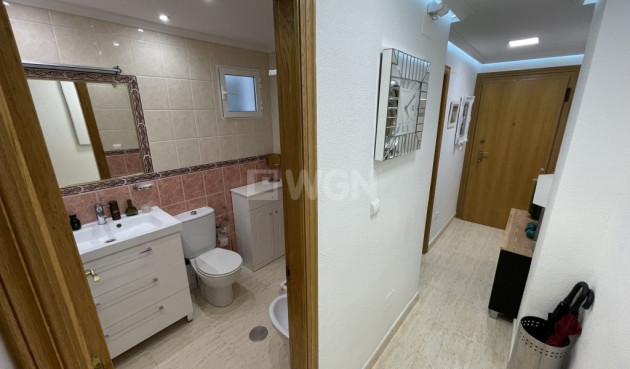 Resale - Apartment / flat - Torrevieja - Costa Blanca