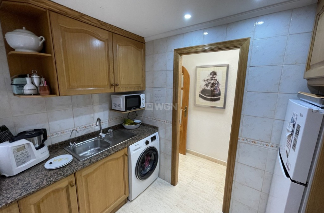 Resale - Apartment / flat - Torrevieja - Costa Blanca