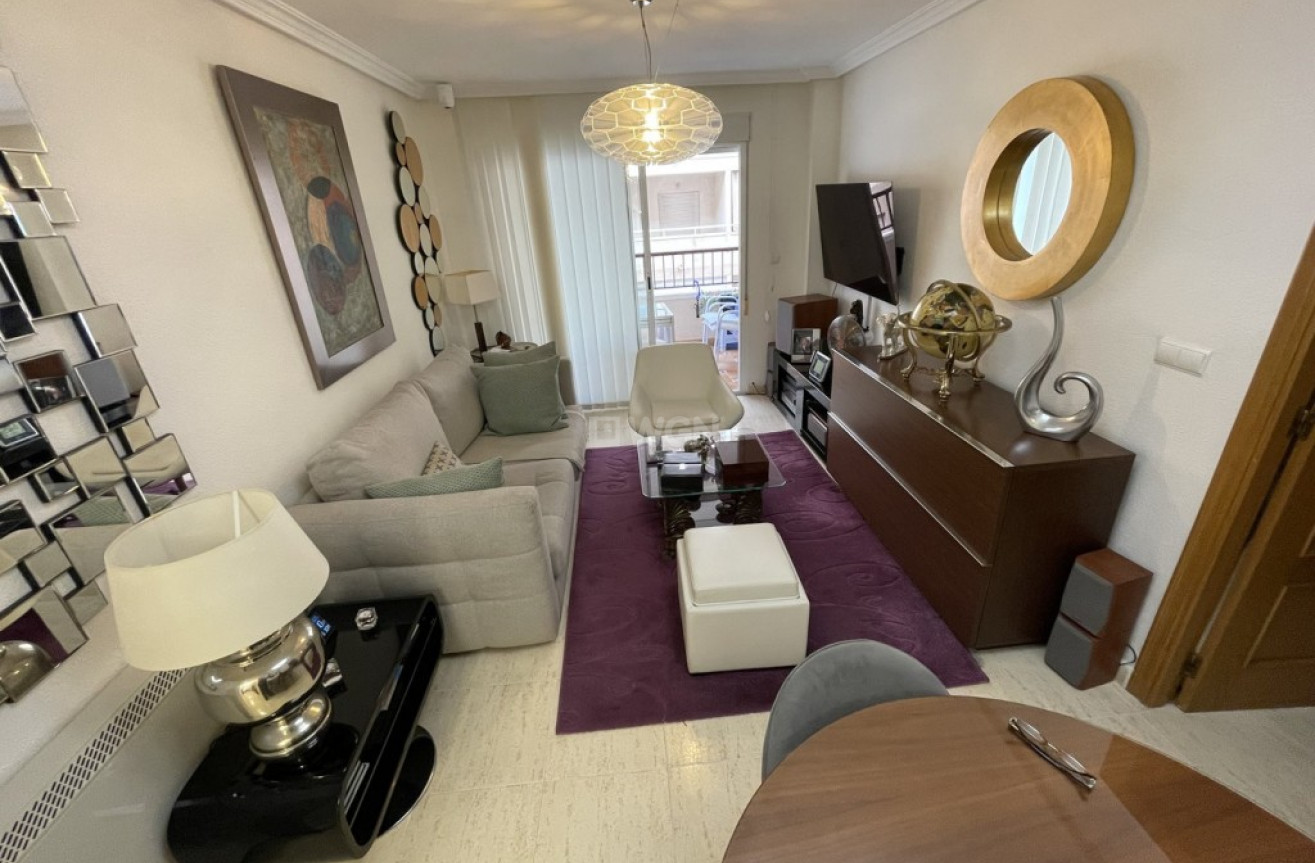 Resale - Apartment / flat - Torrevieja - Costa Blanca