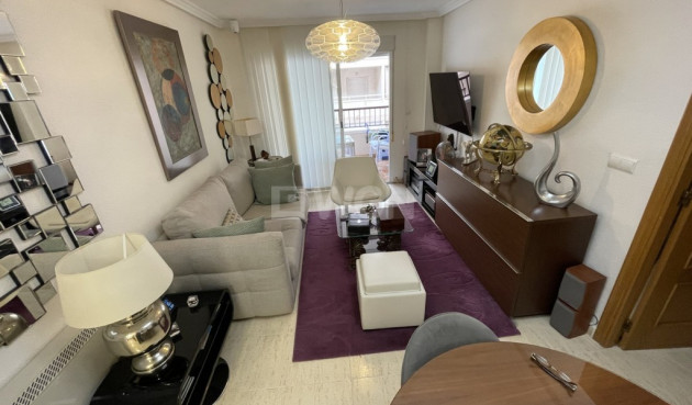 Resale - Apartment / flat - Torrevieja - Costa Blanca