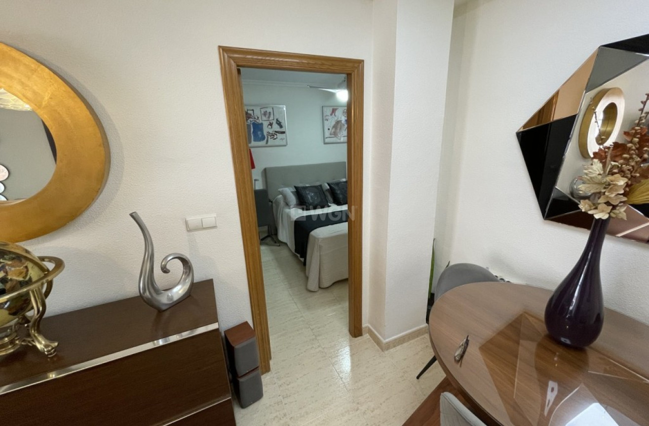 Resale - Apartment / flat - Torrevieja - Costa Blanca