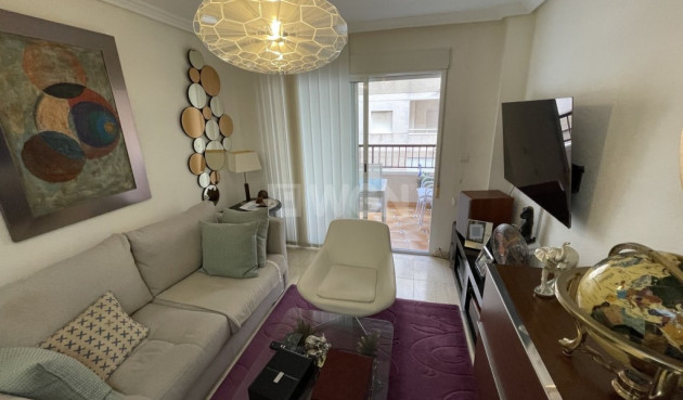 Resale - Apartment / flat - Torrevieja - Costa Blanca