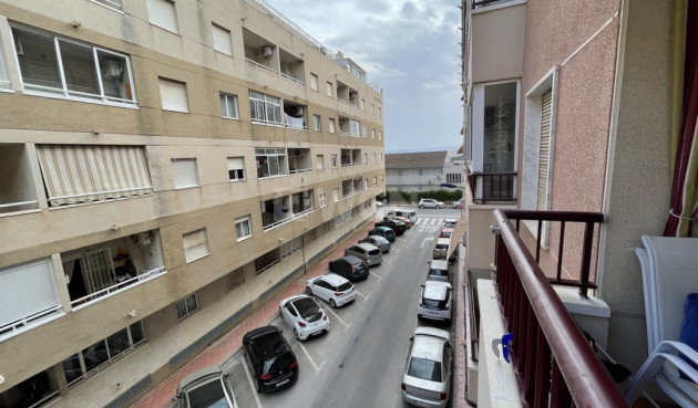 Resale - Apartment / flat - Torrevieja - Costa Blanca