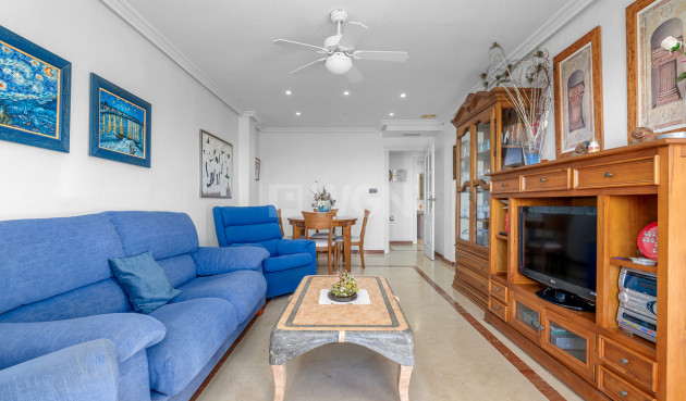 Odsprzedaż - Mieszkanie w bloku - Torrevieja - Costa Blanca