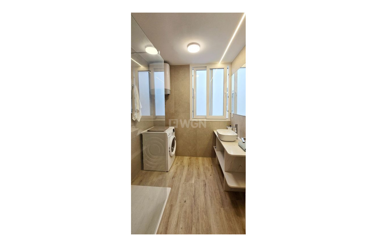 Resale - Apartment / flat - Torrevieja - Centro