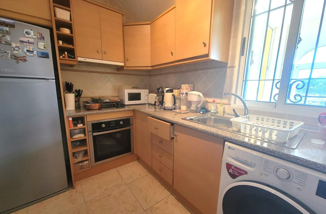 Resale - Townhouse - Los Montesinos - Los Montesinos - Urb. La Herrada