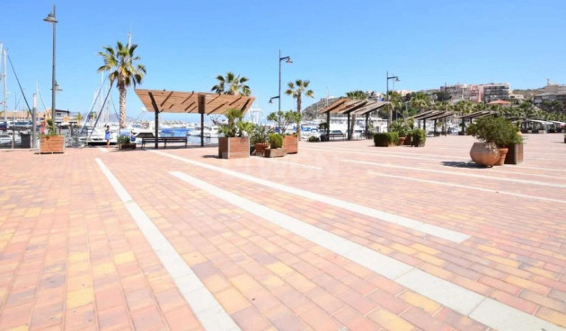 Resale - Apartment / flat - Puerto de Mazarron - Centro