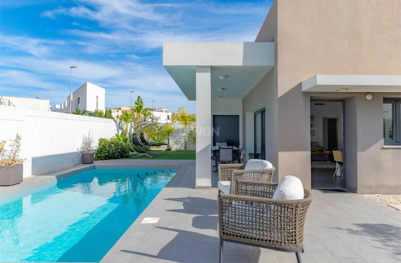 Odsprzedaż - Villa - Benijofar - Costa Blanca