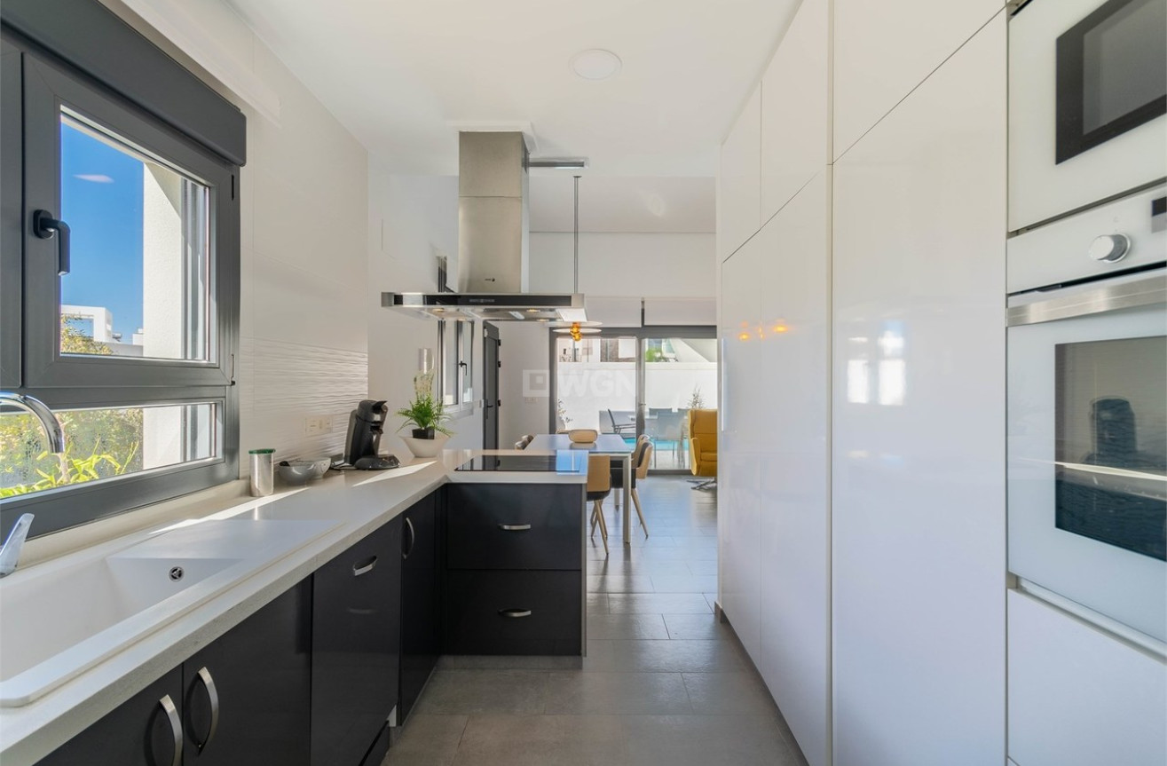 Odsprzedaż - Villa - Benijofar - Costa Blanca