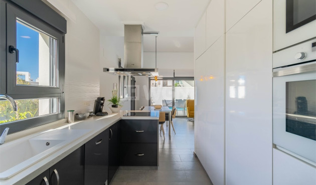 Odsprzedaż - Villa - Benijofar - Costa Blanca