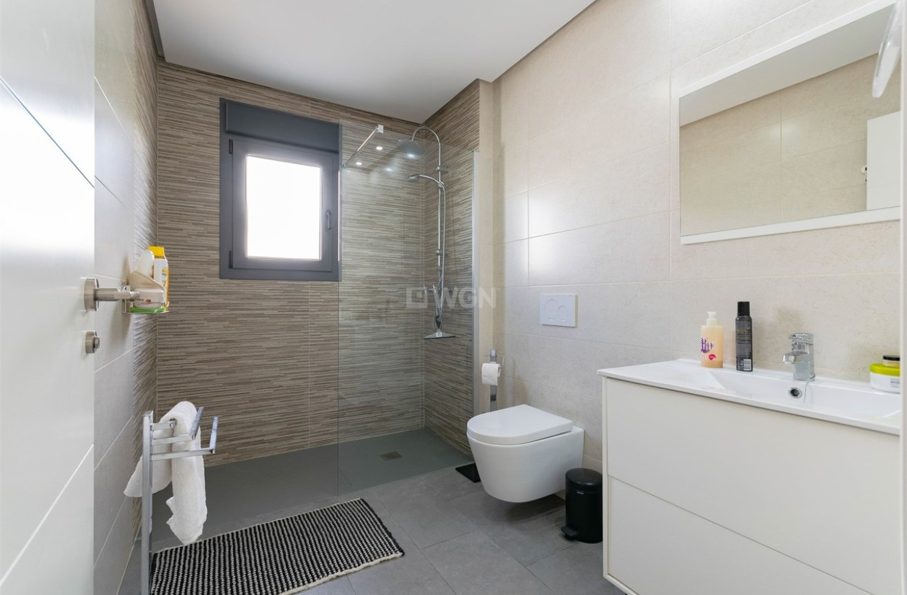 Odsprzedaż - Villa - Benijofar - Costa Blanca