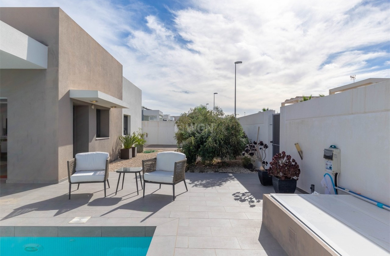 Odsprzedaż - Villa - Benijofar - Costa Blanca