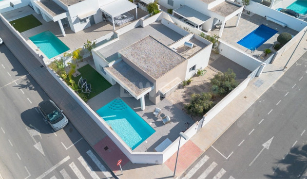 Odsprzedaż - Villa - Benijofar - Costa Blanca