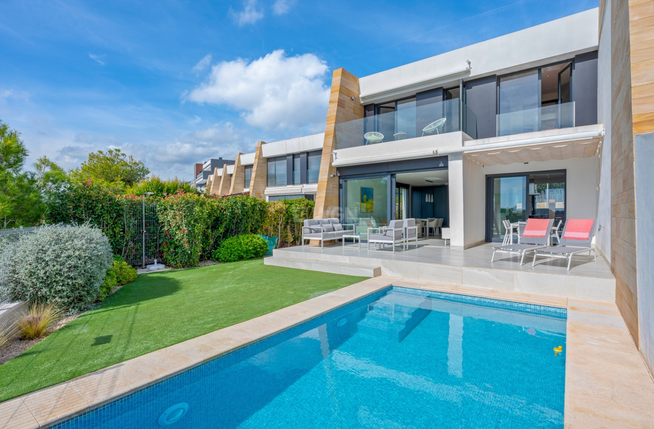 Odsprzedaż - Villa - Orihuela Costa - Costa Blanca