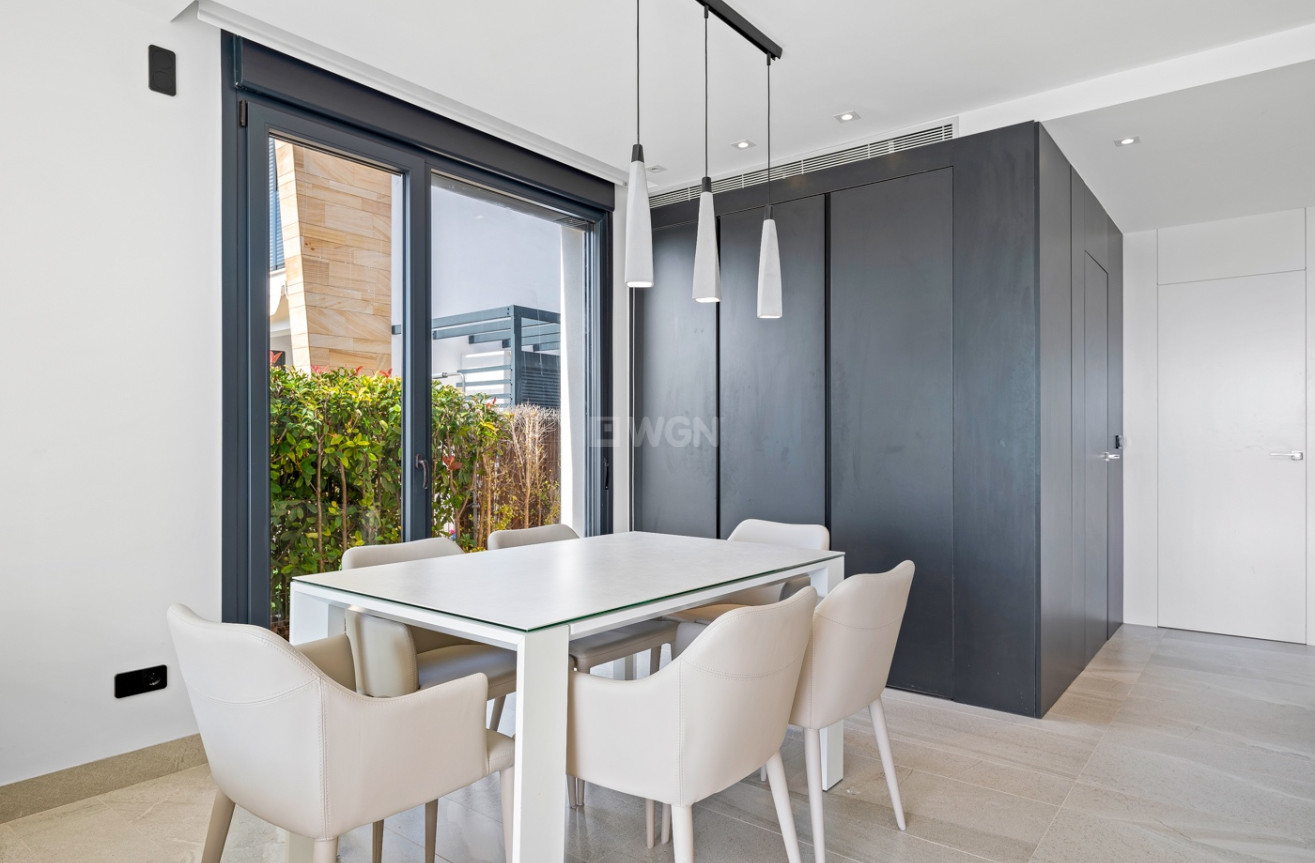 Odsprzedaż - Villa - Orihuela Costa - Costa Blanca