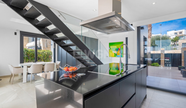 Odsprzedaż - Villa - Orihuela Costa - Costa Blanca