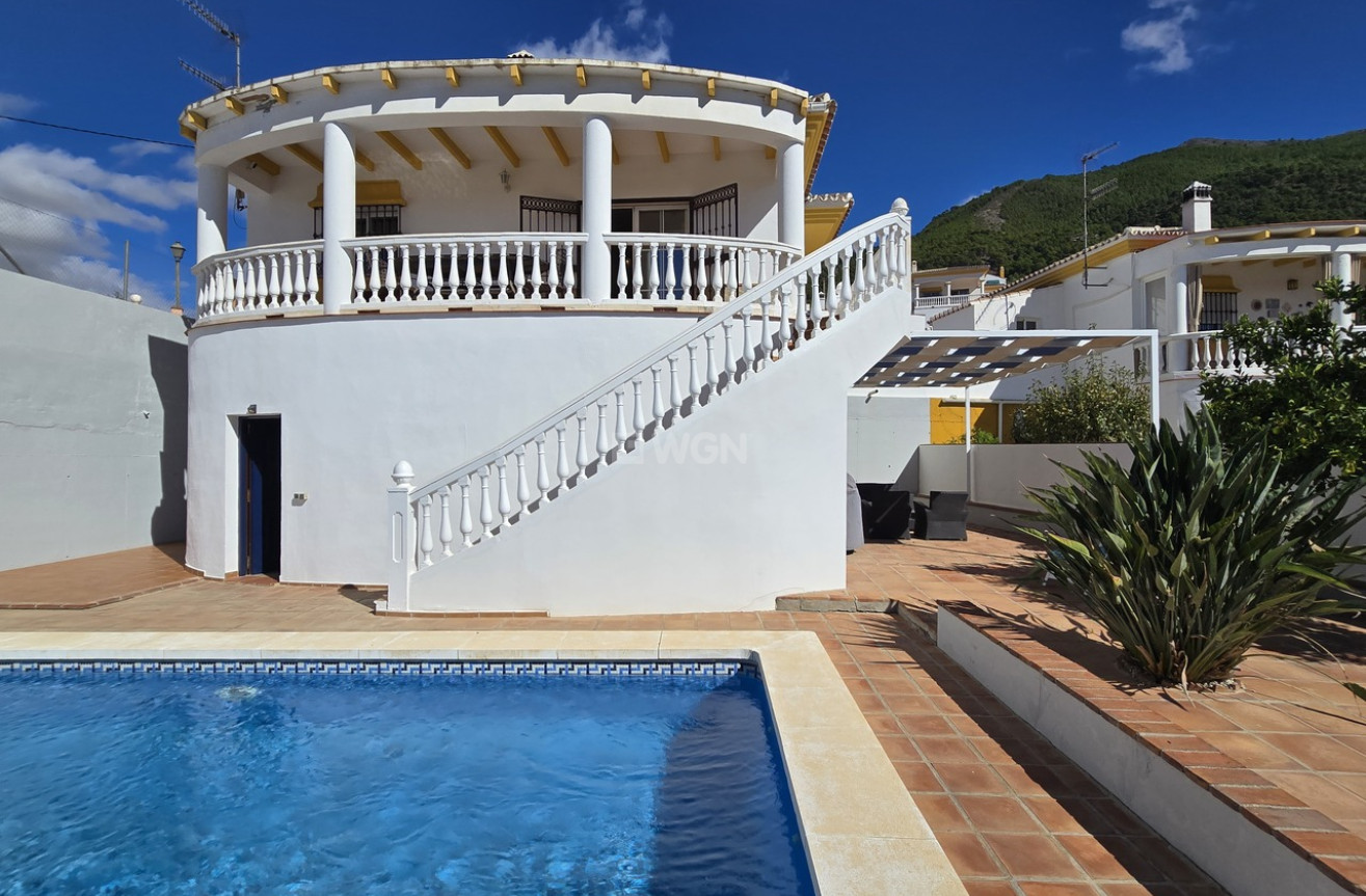 Odsprzedaż - Villa - Alcaucín - Inland