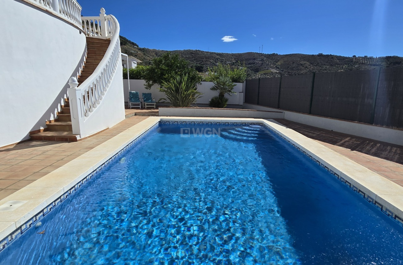 Odsprzedaż - Villa - Alcaucín - Inland