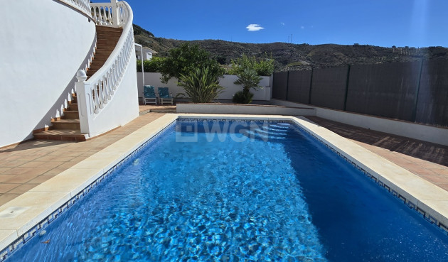 Odsprzedaż - Villa - Alcaucín - Inland