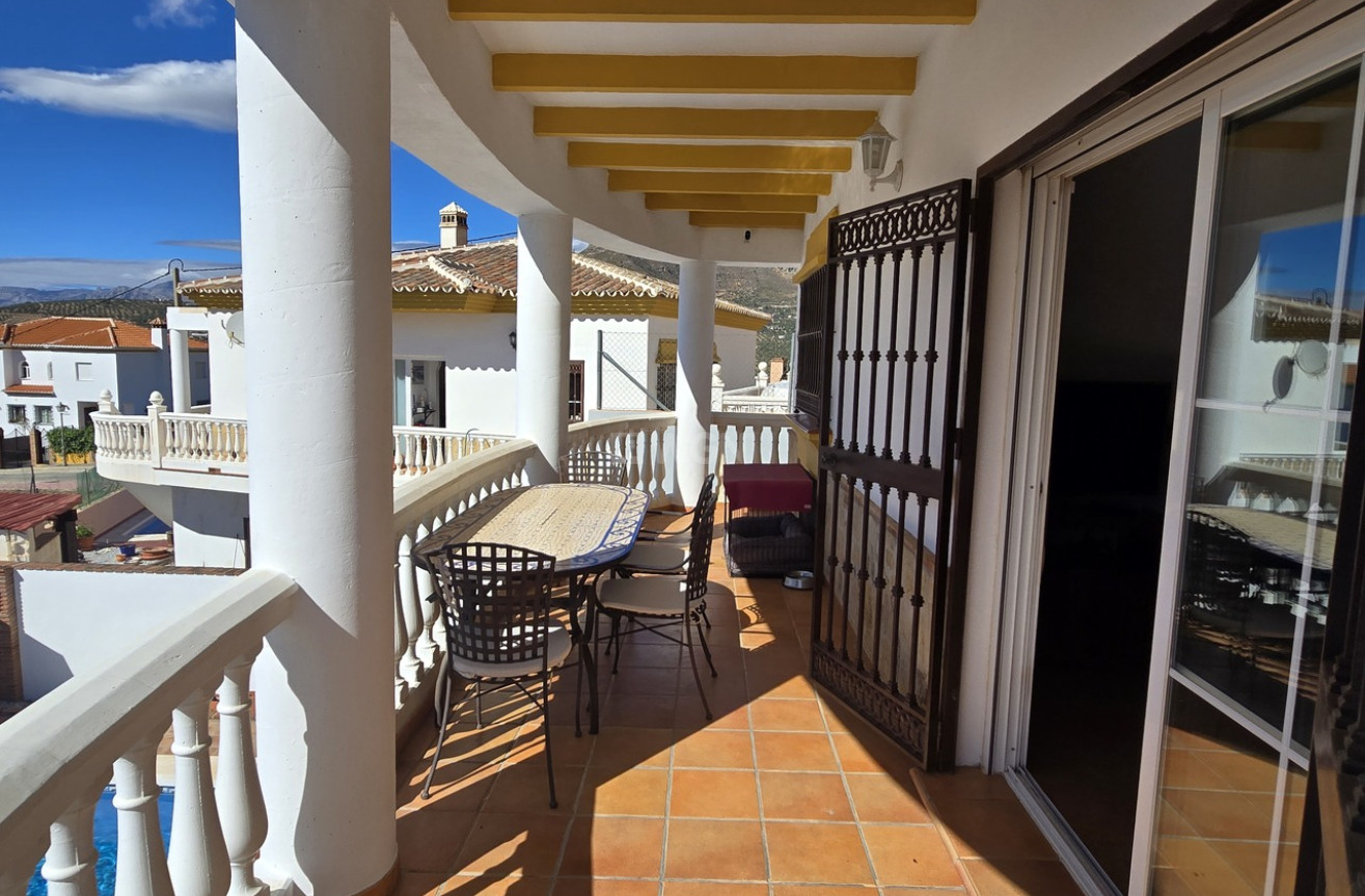 Odsprzedaż - Villa - Alcaucín - Inland