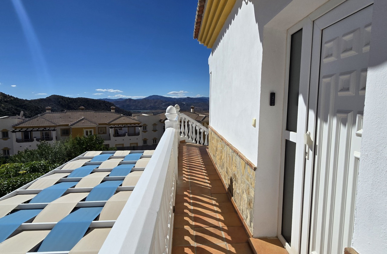 Odsprzedaż - Villa - Alcaucín - Inland