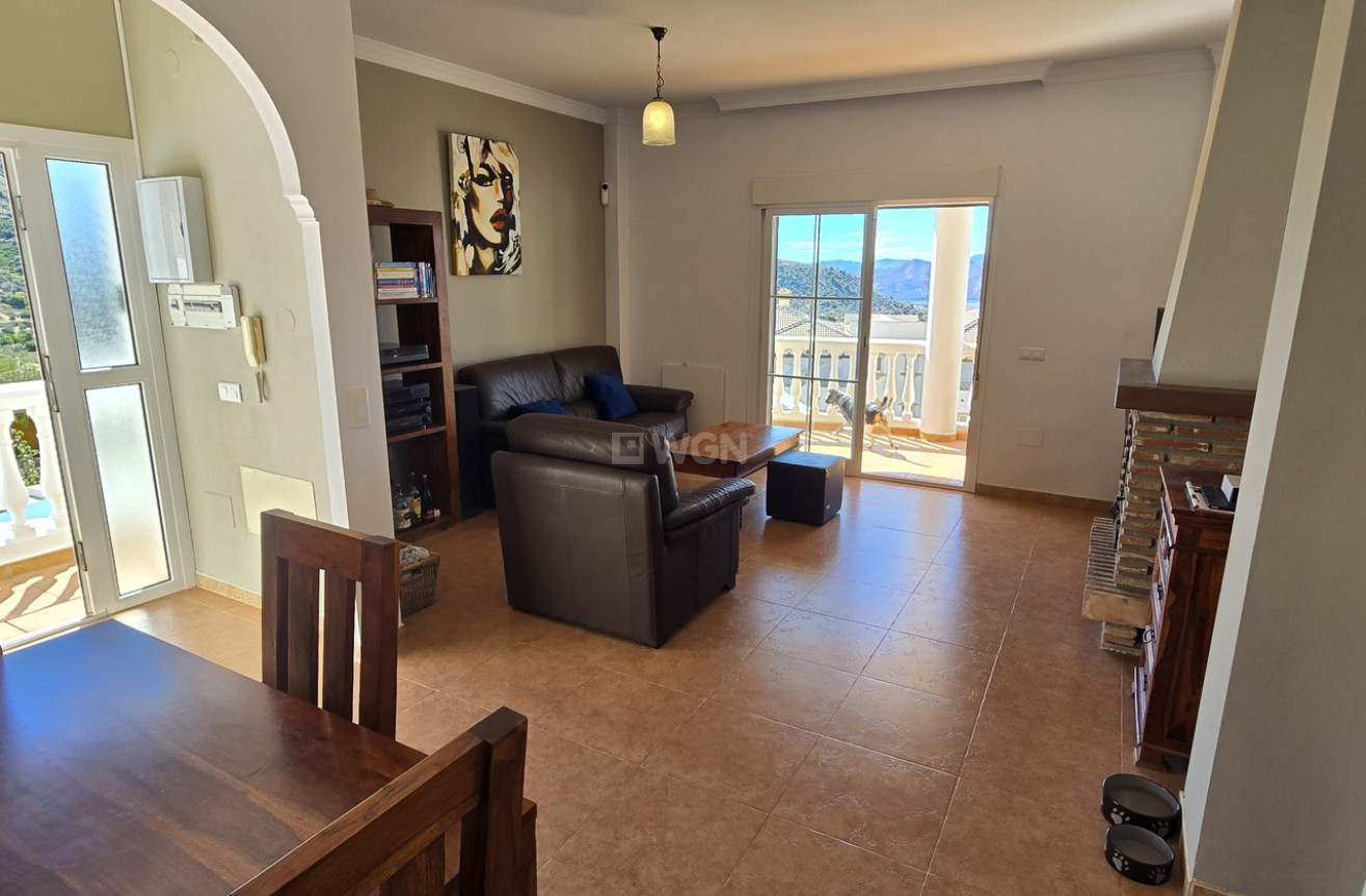 Odsprzedaż - Villa - Alcaucín - Inland