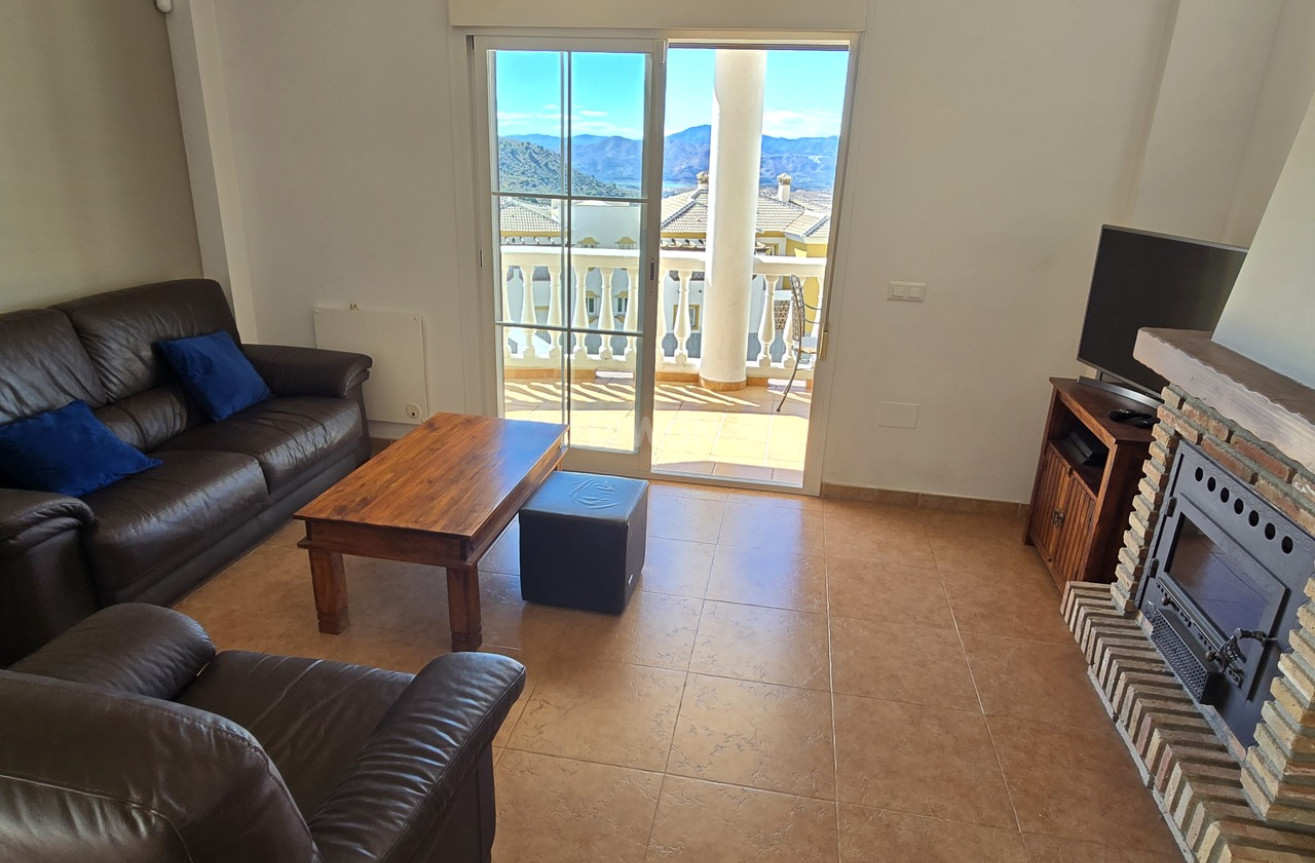 Odsprzedaż - Villa - Alcaucín - Inland