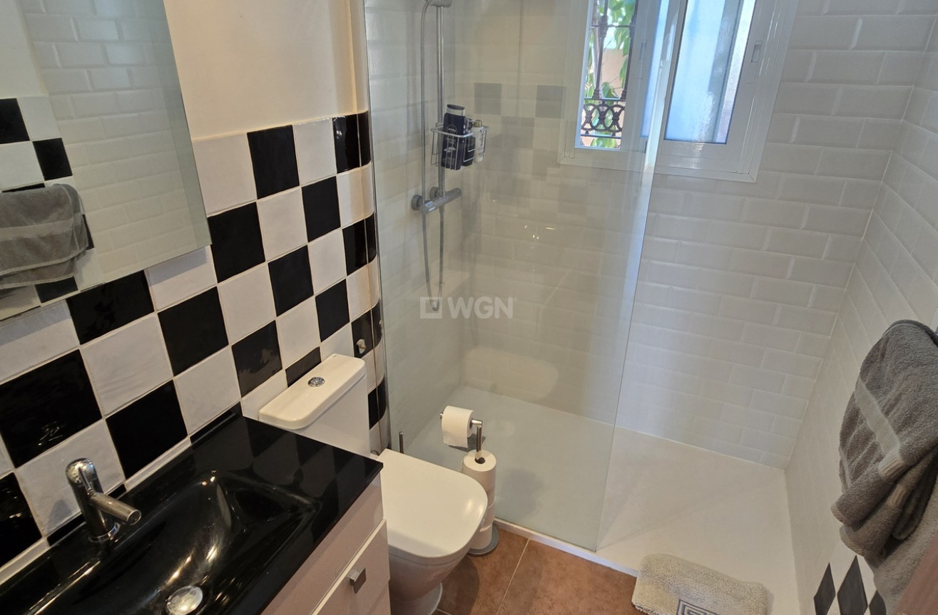 Odsprzedaż - Villa - Alcaucín - Inland