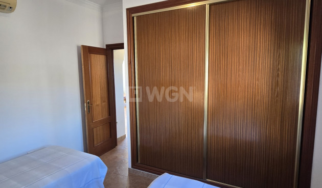 Odsprzedaż - Villa - Alcaucín - Inland