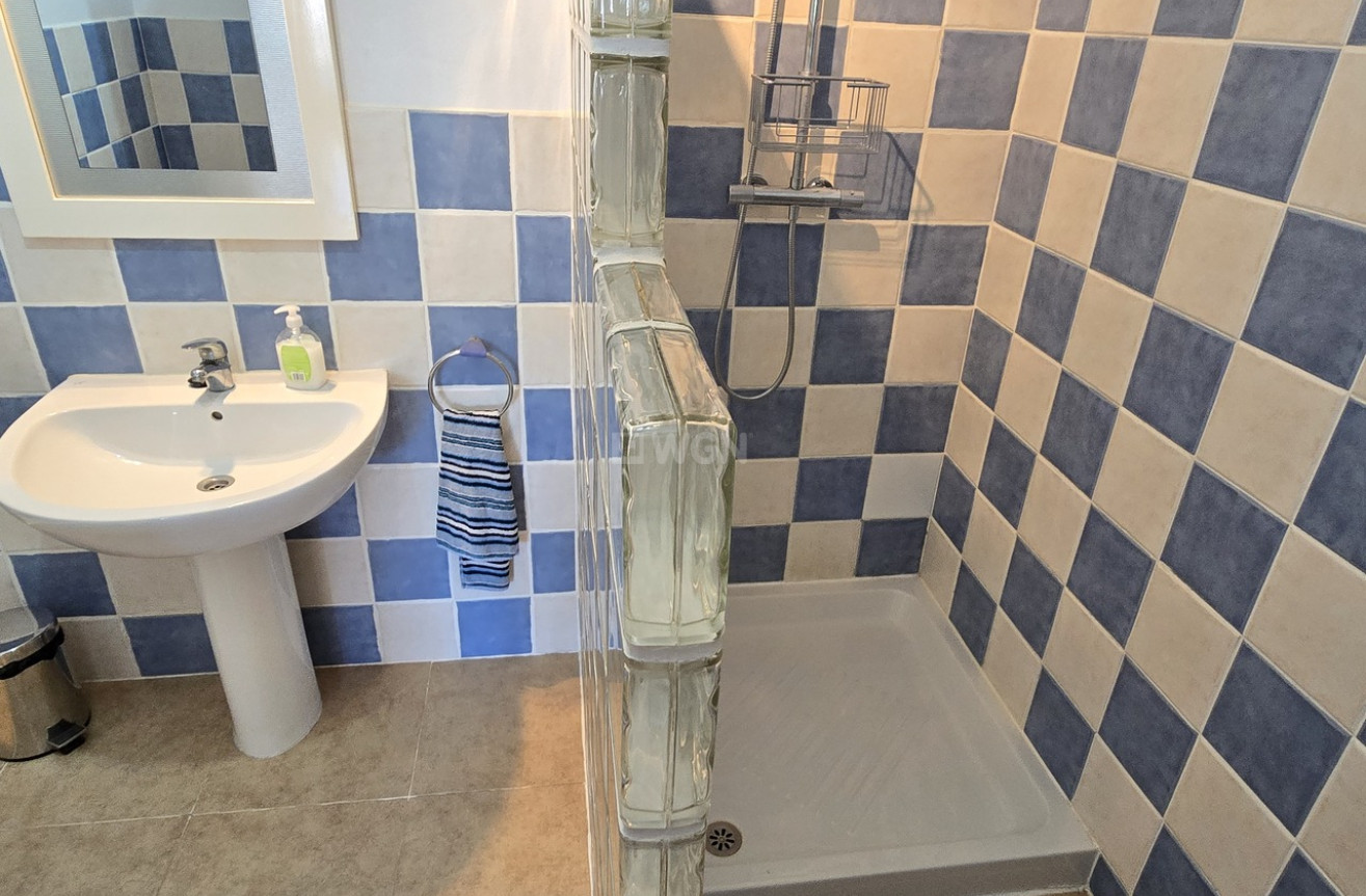 Odsprzedaż - Villa - Alcaucín - Inland