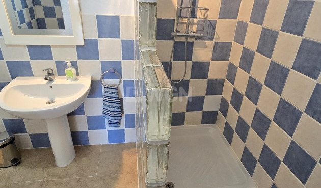 Odsprzedaż - Villa - Alcaucín - Inland