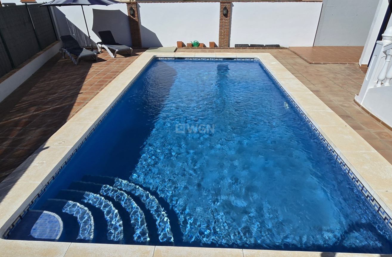 Odsprzedaż - Villa - Alcaucín - Inland