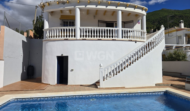 Odsprzedaż - Villa - Alcaucín - Inland