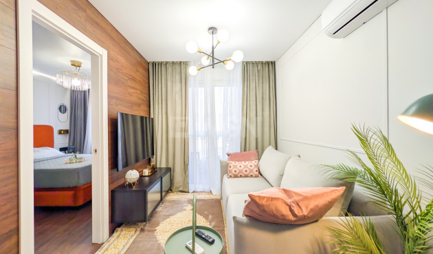 Odsprzedaż - Mieszkanie w bloku - Torrevieja - Costa Blanca