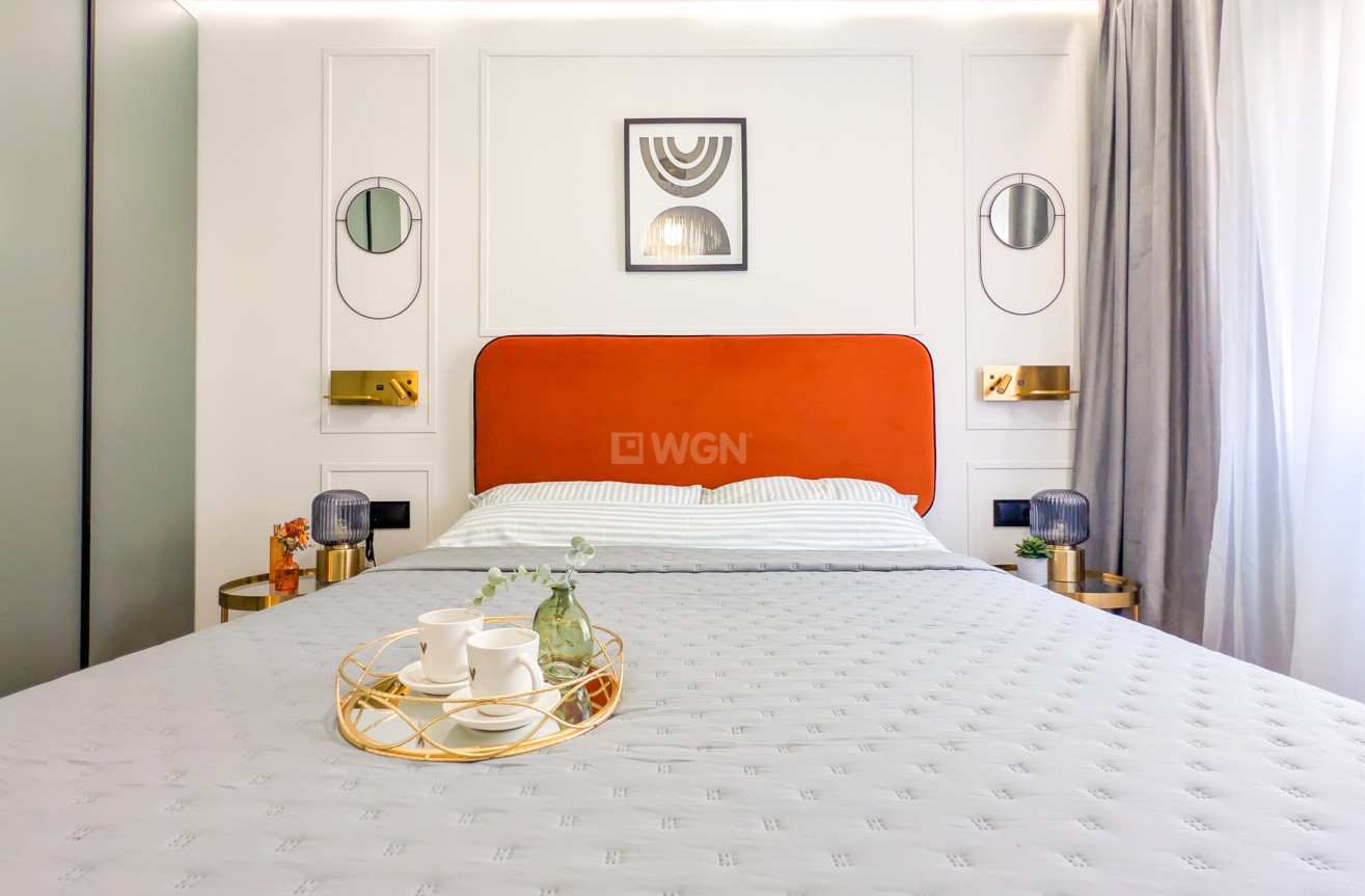 Odsprzedaż - Mieszkanie w bloku - Torrevieja - Costa Blanca