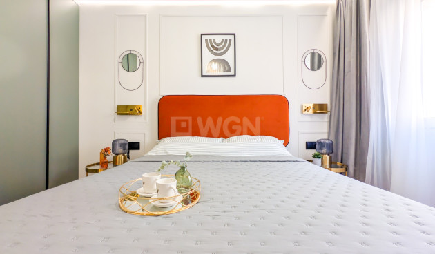 Odsprzedaż - Mieszkanie w bloku - Torrevieja - Costa Blanca