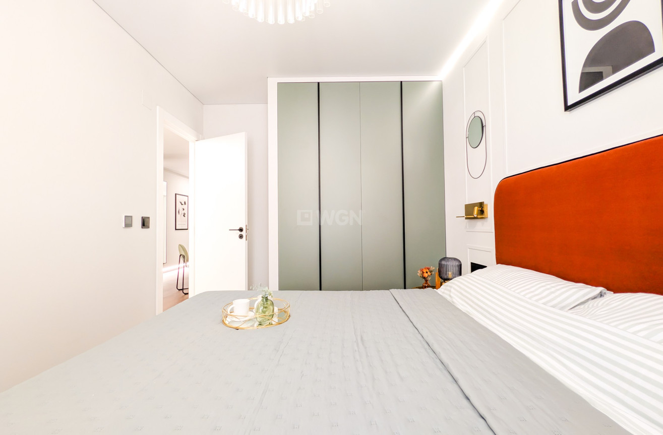 Odsprzedaż - Mieszkanie w bloku - Torrevieja - Costa Blanca