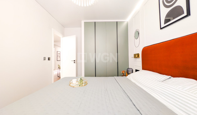 Odsprzedaż - Mieszkanie w bloku - Torrevieja - Costa Blanca