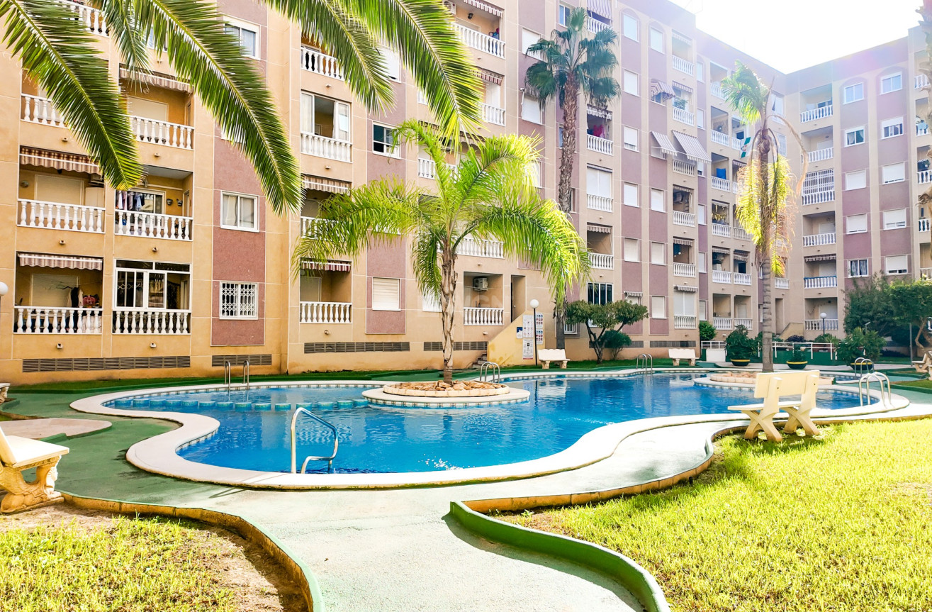 Odsprzedaż - Mieszkanie w bloku - Torrevieja - Costa Blanca