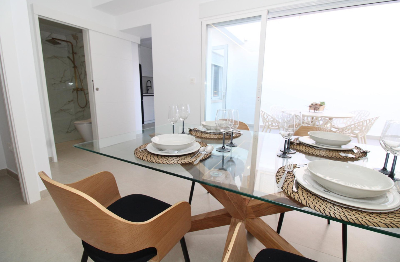 Odsprzedaż - Villa - Lo Pagan - LA PUNTICA