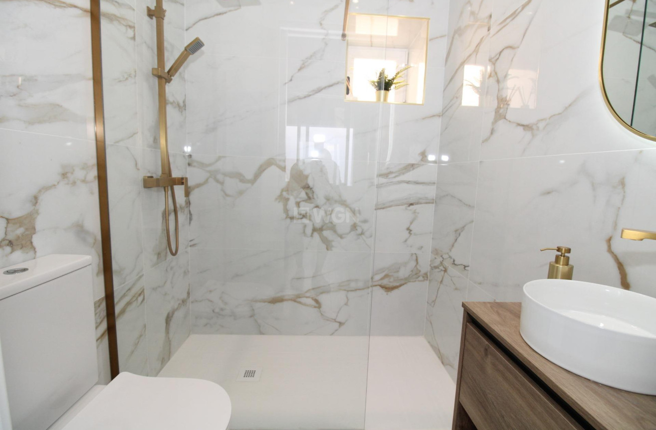 Odsprzedaż - Villa - Lo Pagan - LA PUNTICA