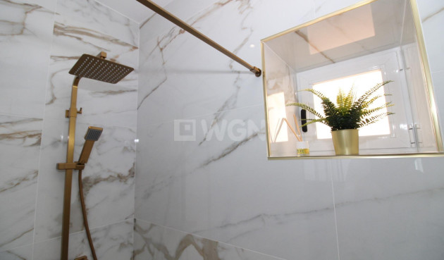 Odsprzedaż - Villa - Lo Pagan - LA PUNTICA