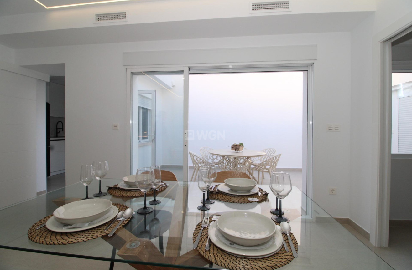 Odsprzedaż - Villa - Lo Pagan - LA PUNTICA