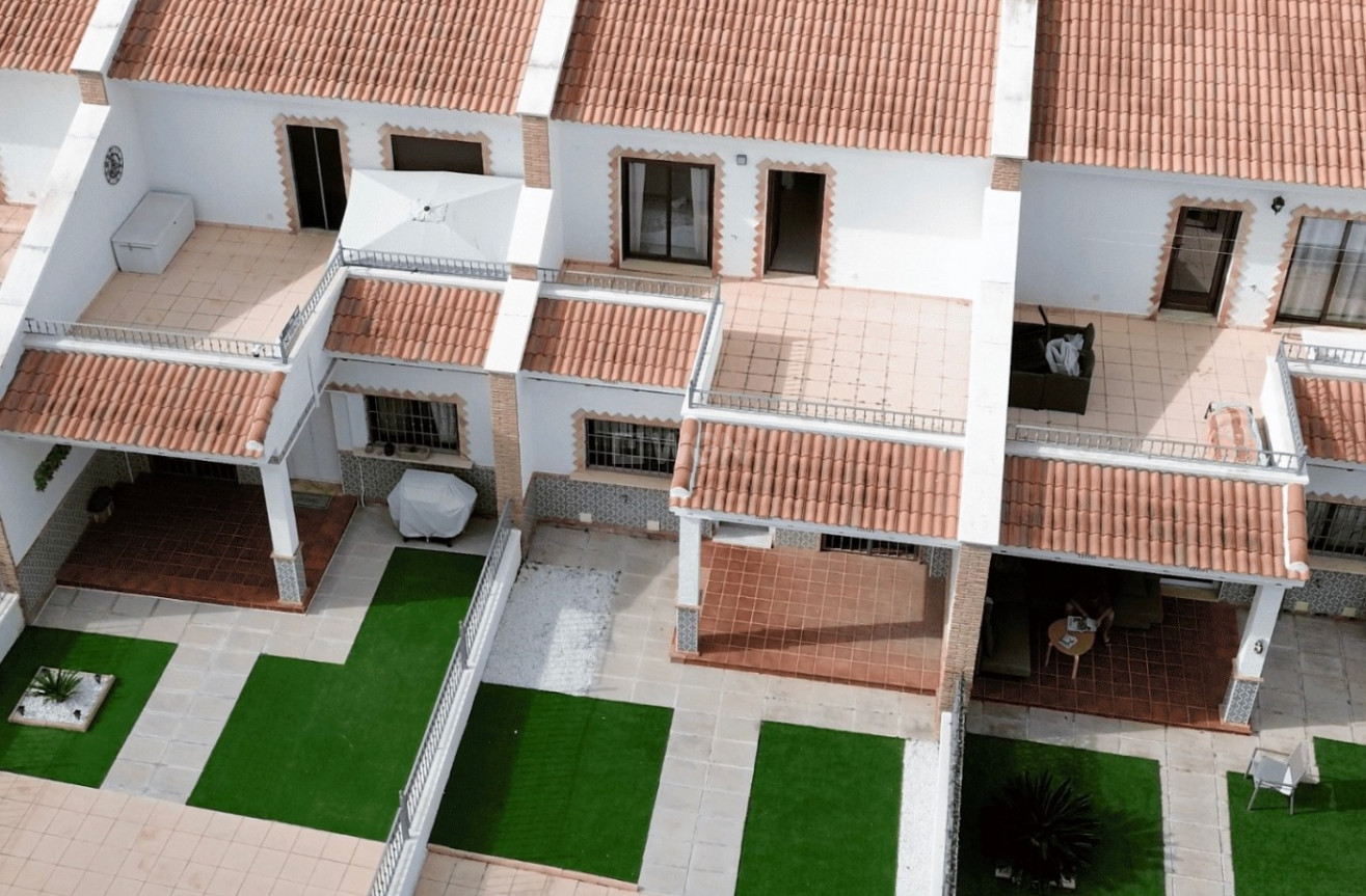 Resale - Townhouse - San Miguel de Salinas - Inland