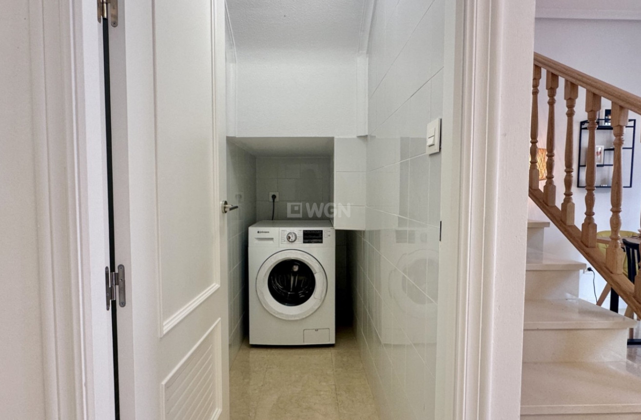 Resale - Townhouse - San Miguel de Salinas - Inland