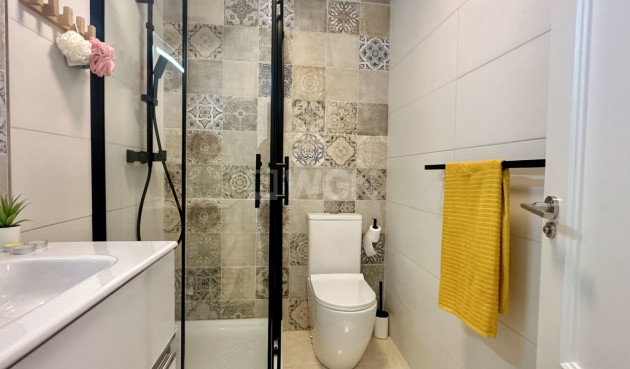 Resale - Townhouse - San Miguel de Salinas - Inland